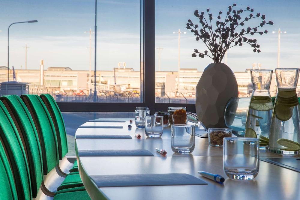 גרדרמואן Radisson Hotel & Conference Centre Oslo Airport מראה חיצוני תמונה
